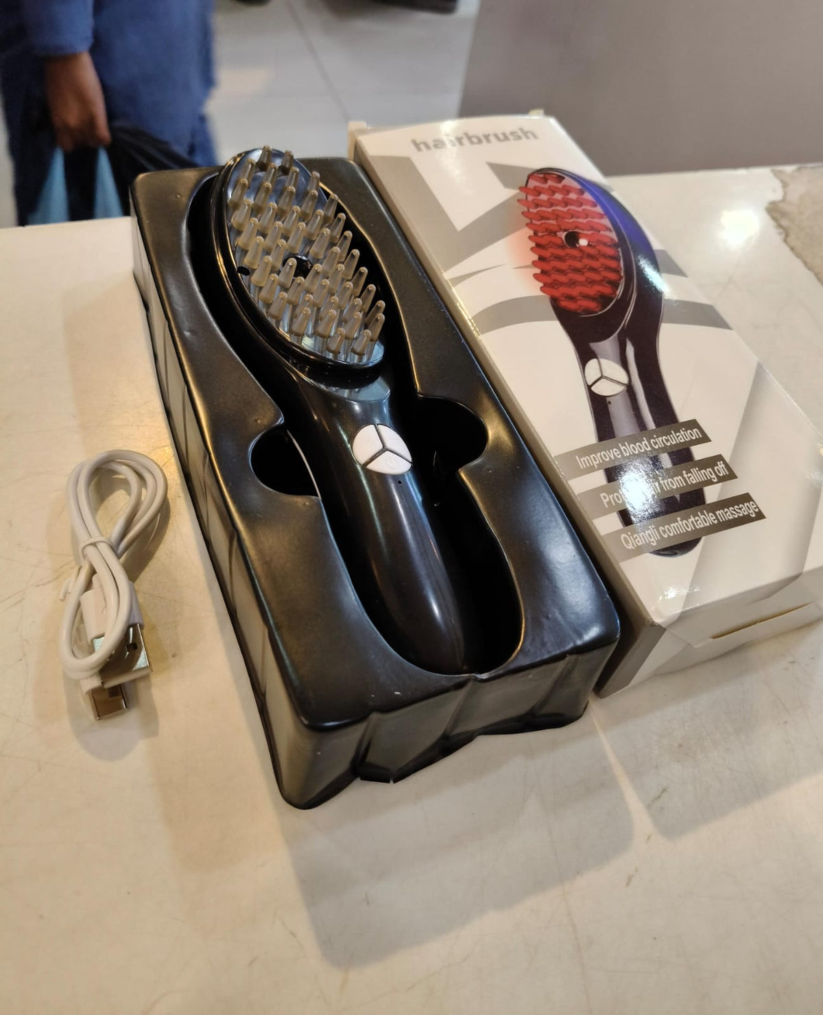 Electric 3D Scalp Massager Brush – Red & Blue Light Therapy with Steam Spray for Hair Growth